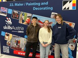 PHOTO-2025-11-25-15-25-08 2.jpg