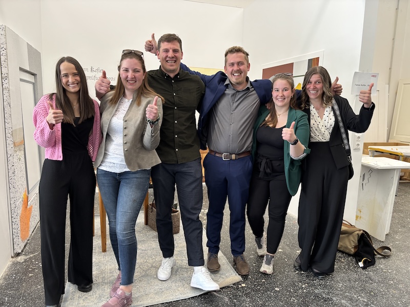 Riesenfreude bei den neuen Meister:innen (von links): Nina Hobel, Barbara Verhounig, Fabian Kofler, BA, MSc, David Campidell, Kathrin Gutschi und Angelina Hauser